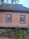 Продам хату  ,до центру 10-15 хв.