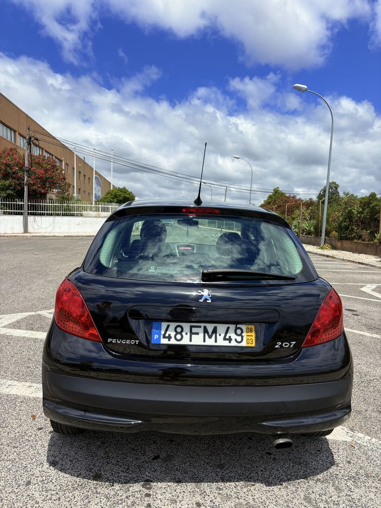 Peugeot 207 1.4 gasolina