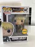 Funko Pop Attack on Titan (Armin Arlelt) (1447 Chase) - p/ incluídos