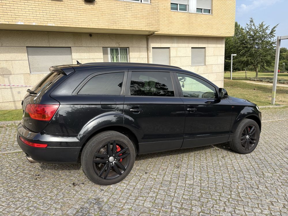 Audi Q7 4.2 FSI V8