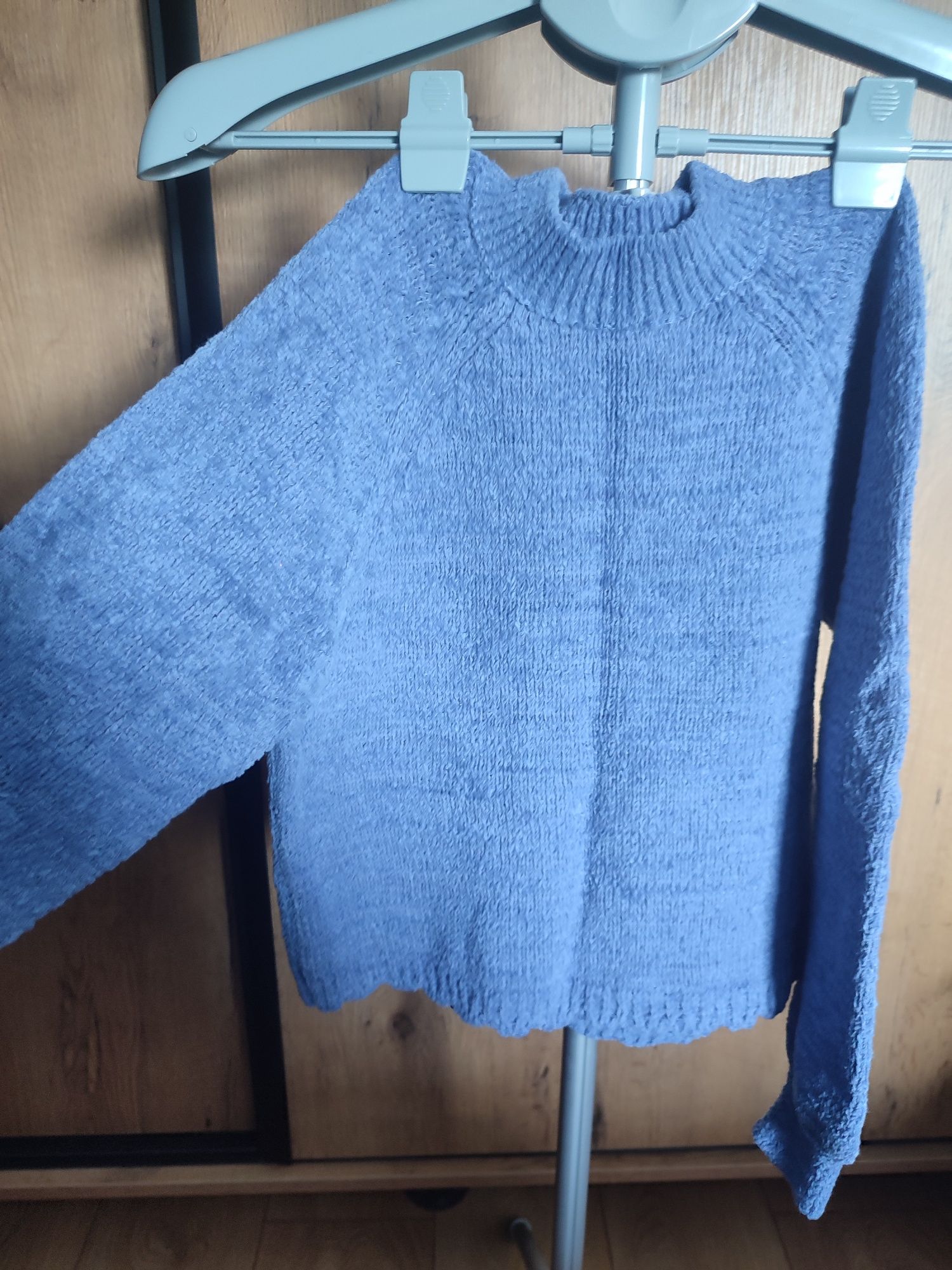 Sweter dla dziewczynki Reserved