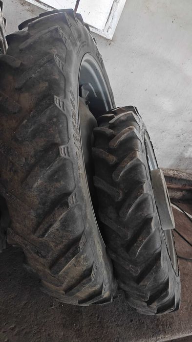 Sprzedam komplet kół do międzyrzędzi 11,2 R36 i 11,2 R48