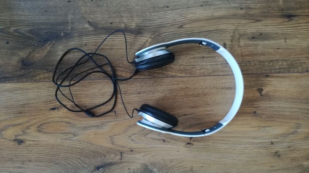 Nowe białe, składane słuchawki BASS LINE CM5147