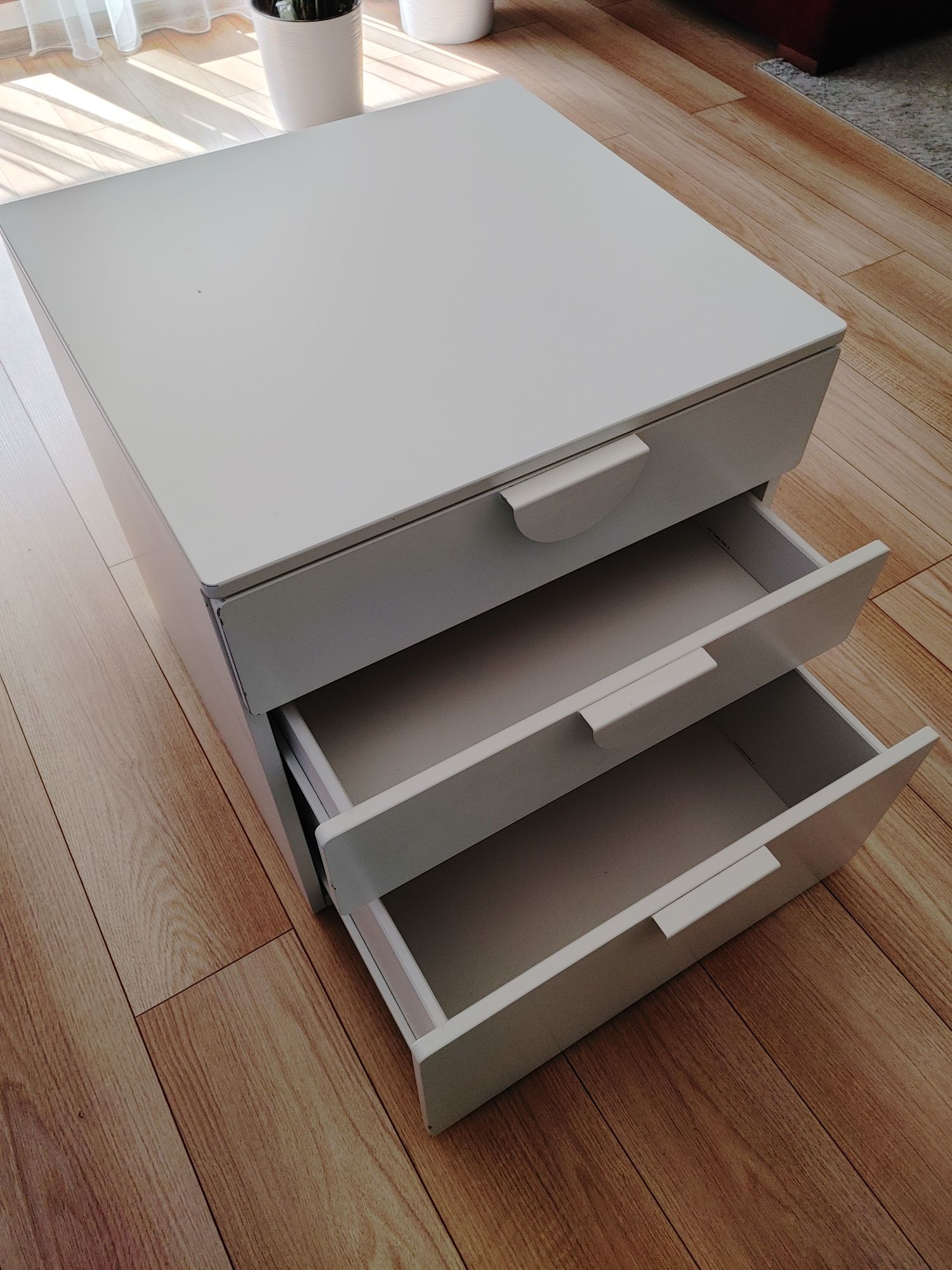 Komoda szafka Ikea Smastad Platsa 3 szuklady