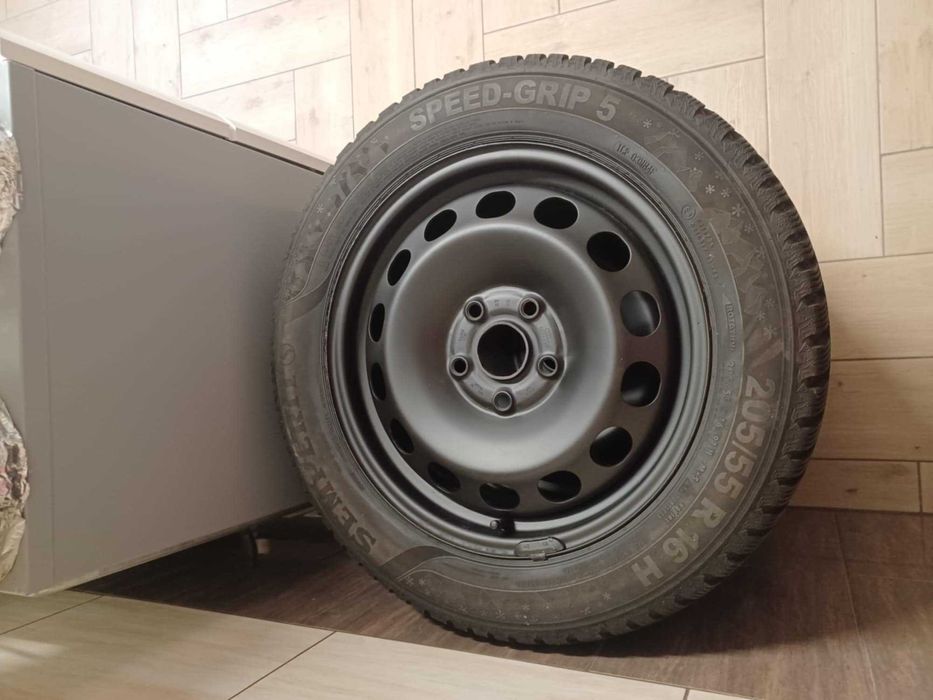 Koła opony felgi kpl Semperit 205/55R16 Skoda Octavia III 3 kołpaki