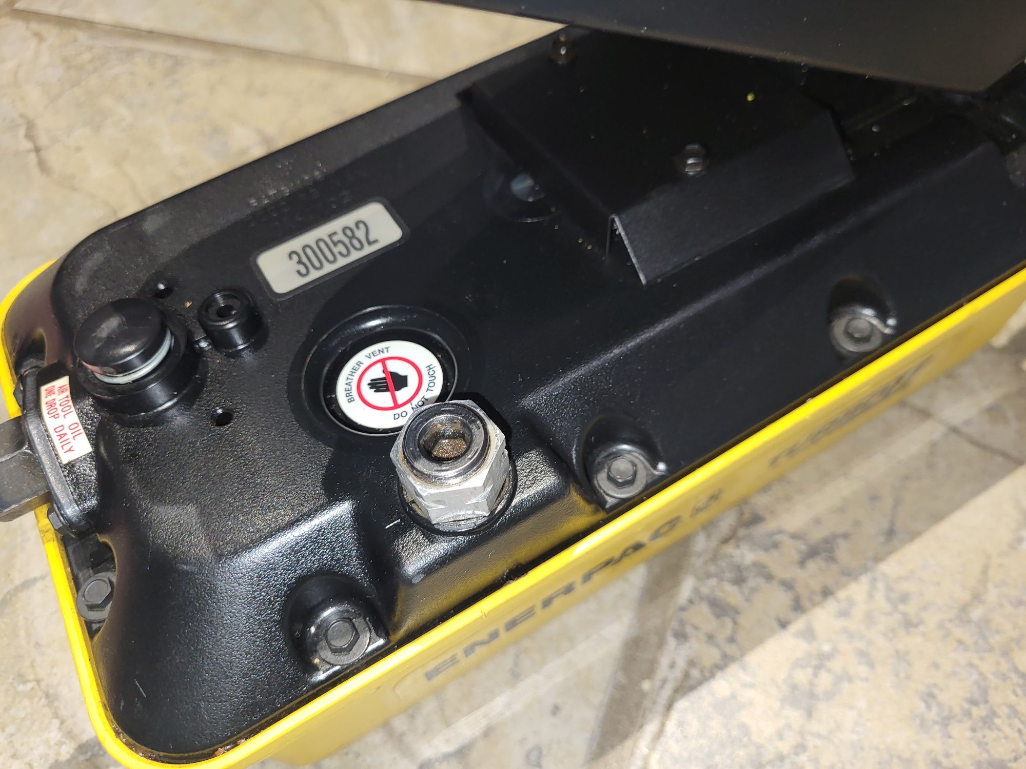 Enerpac PATG-1102N pompa hydrauliczna Turbo II