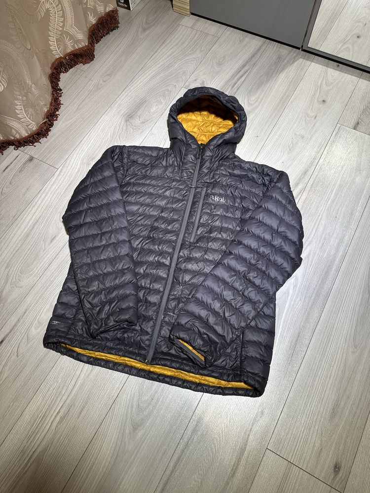 Микропуховик Rab