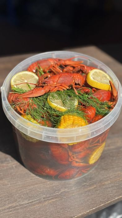 Раки варені, варено-морожені