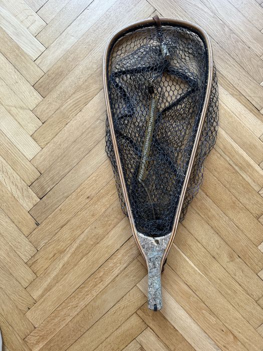 Podbierak muchowy z magnesem i zaczepem