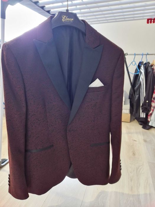 Marynarka smokingowa ślubna bordo