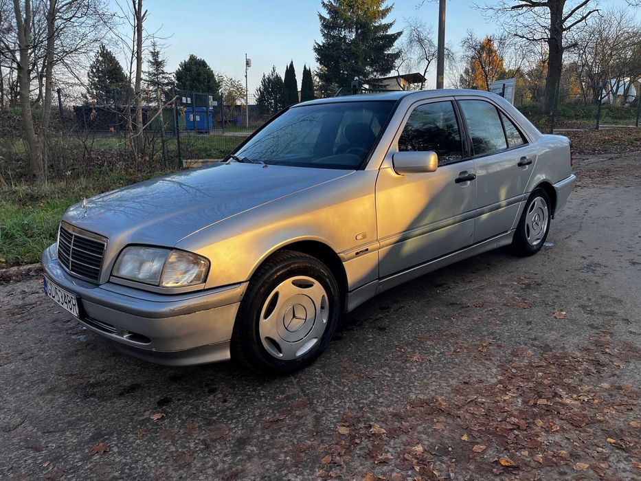 Mercedes benz W 202 Classic  C220 CDI  125 KM