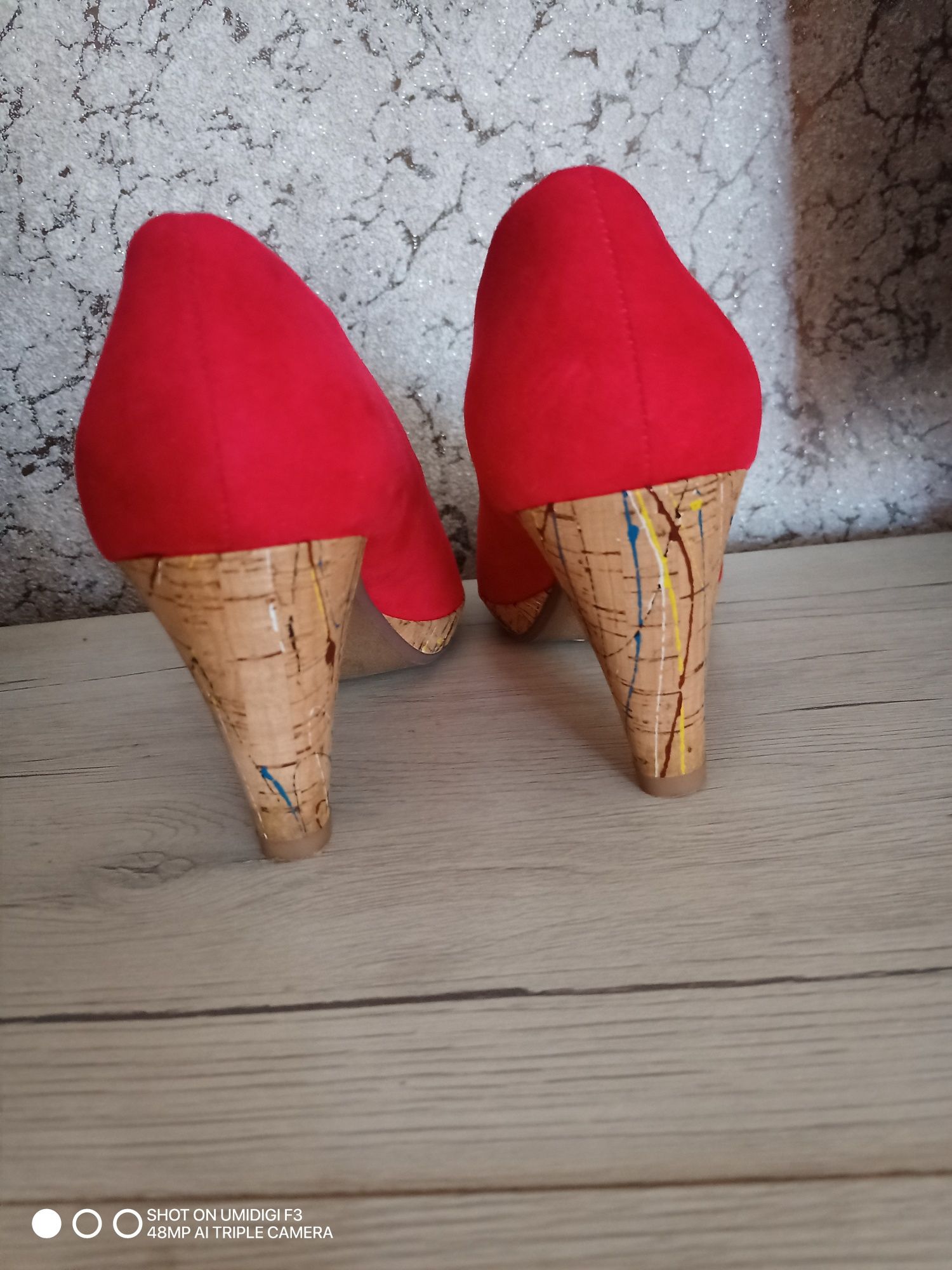 Продаю туфлі.  bugatti .