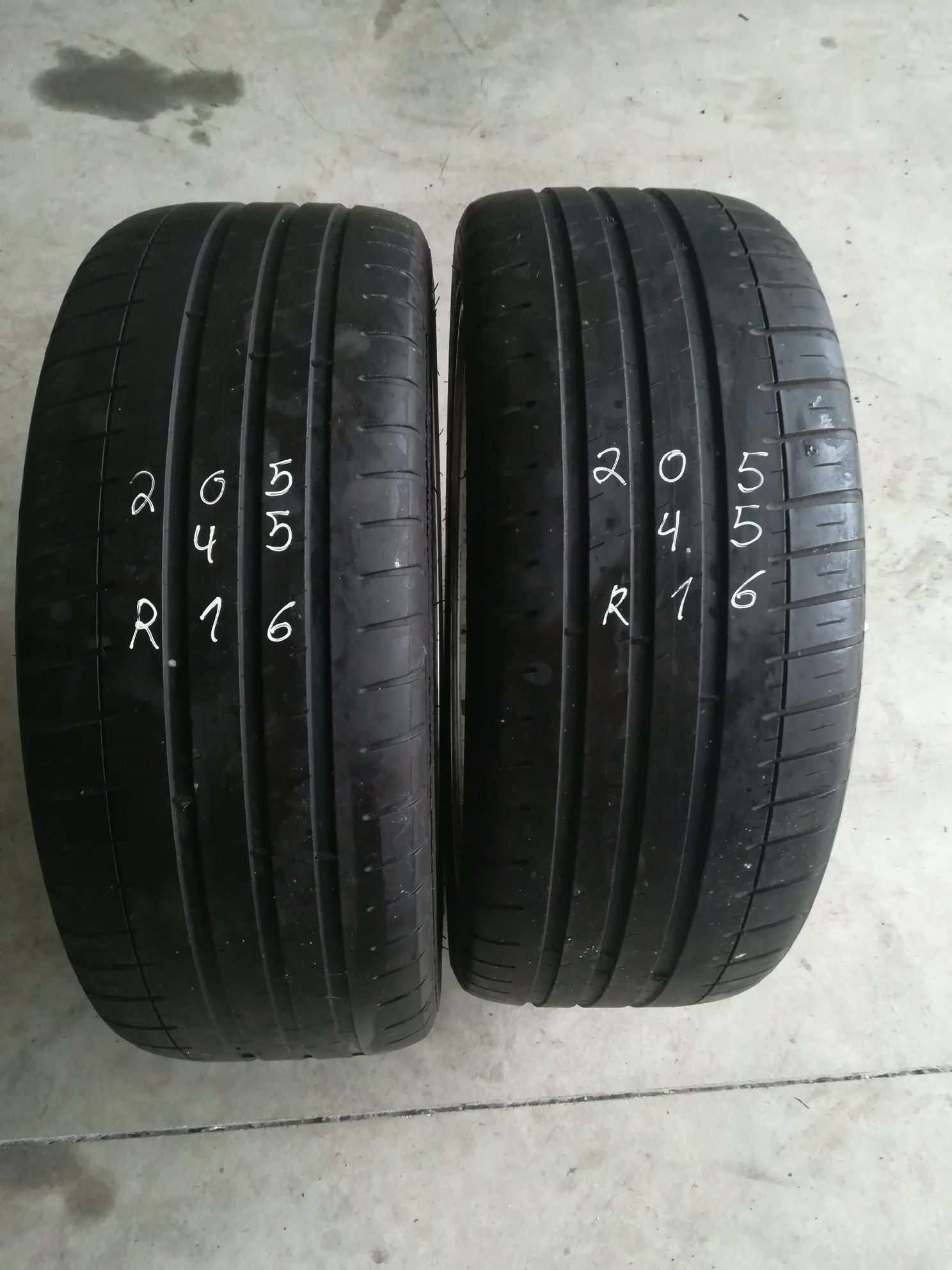 2 pneus 205 45 r16 Michelin