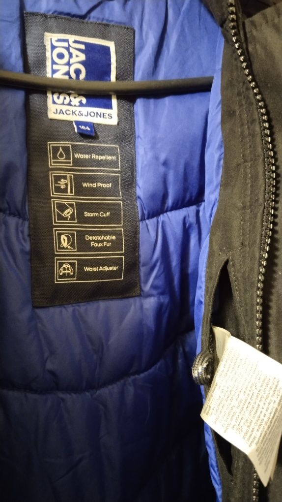 Куртка зимняя Jack & Jones