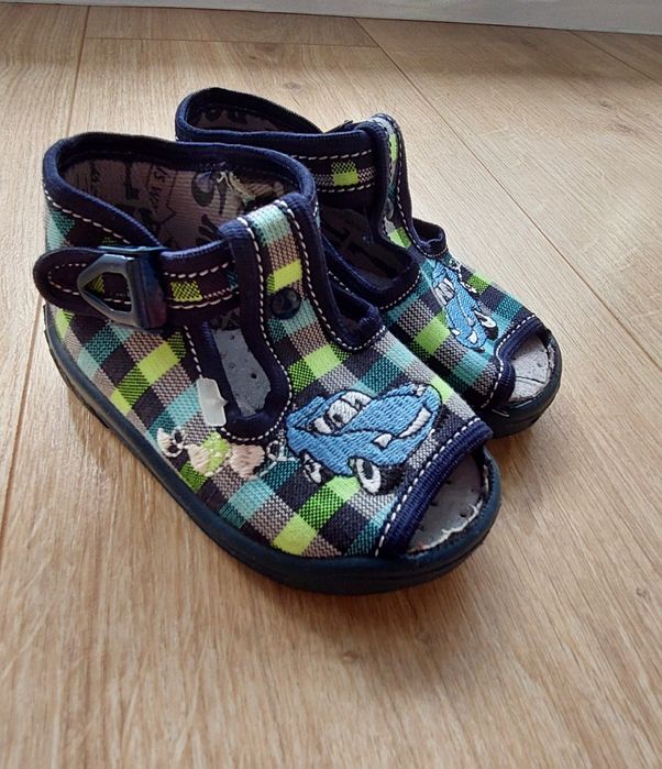 Kapcie niemowlęce  Raweks