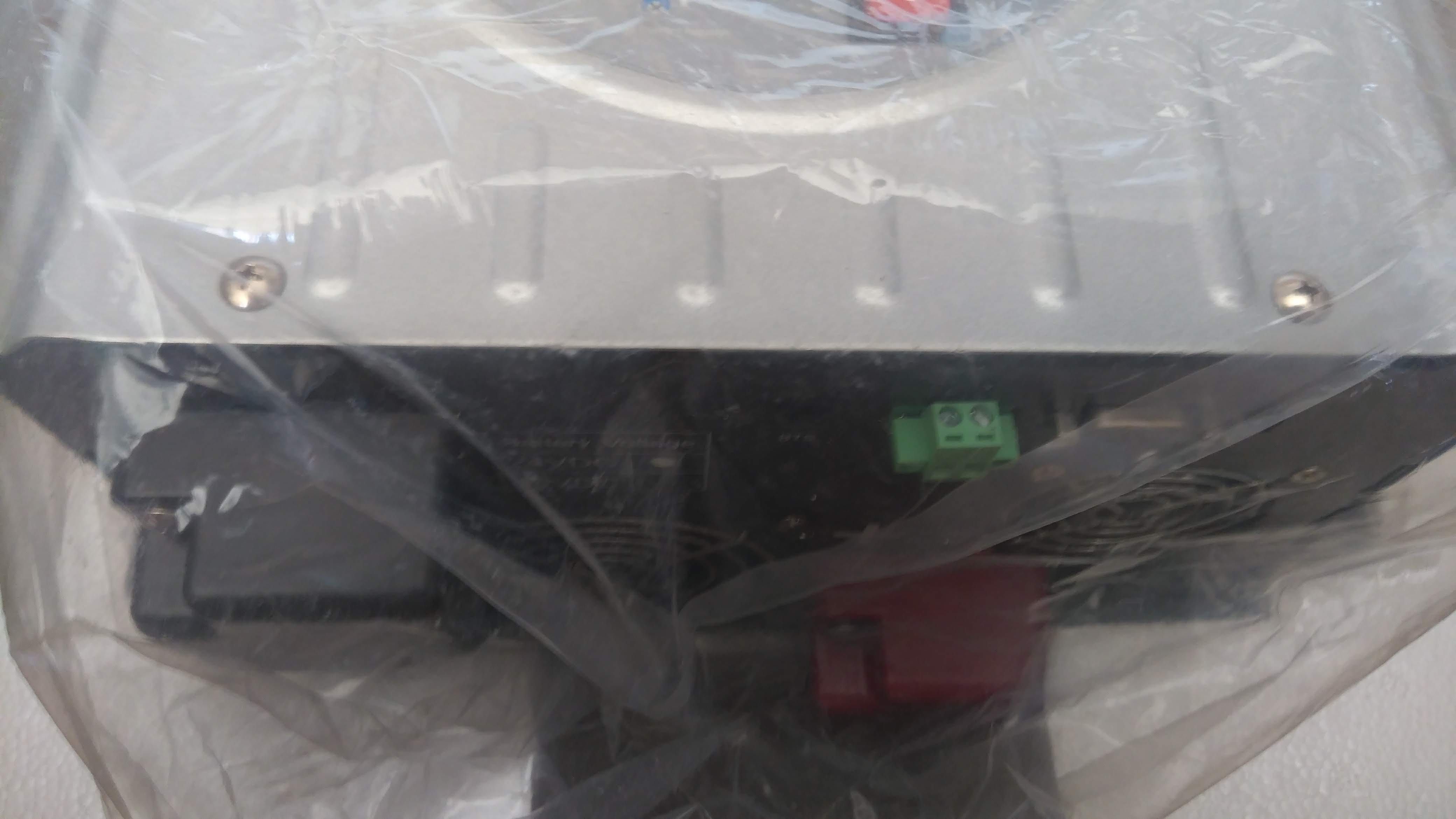 Inversor onda pura, controlador e carregador de baterias 6000W