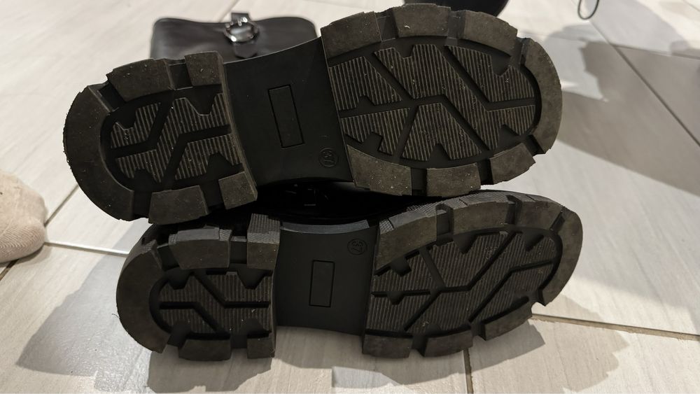 Buty damskie czarne  zimowe 37 rozmiar