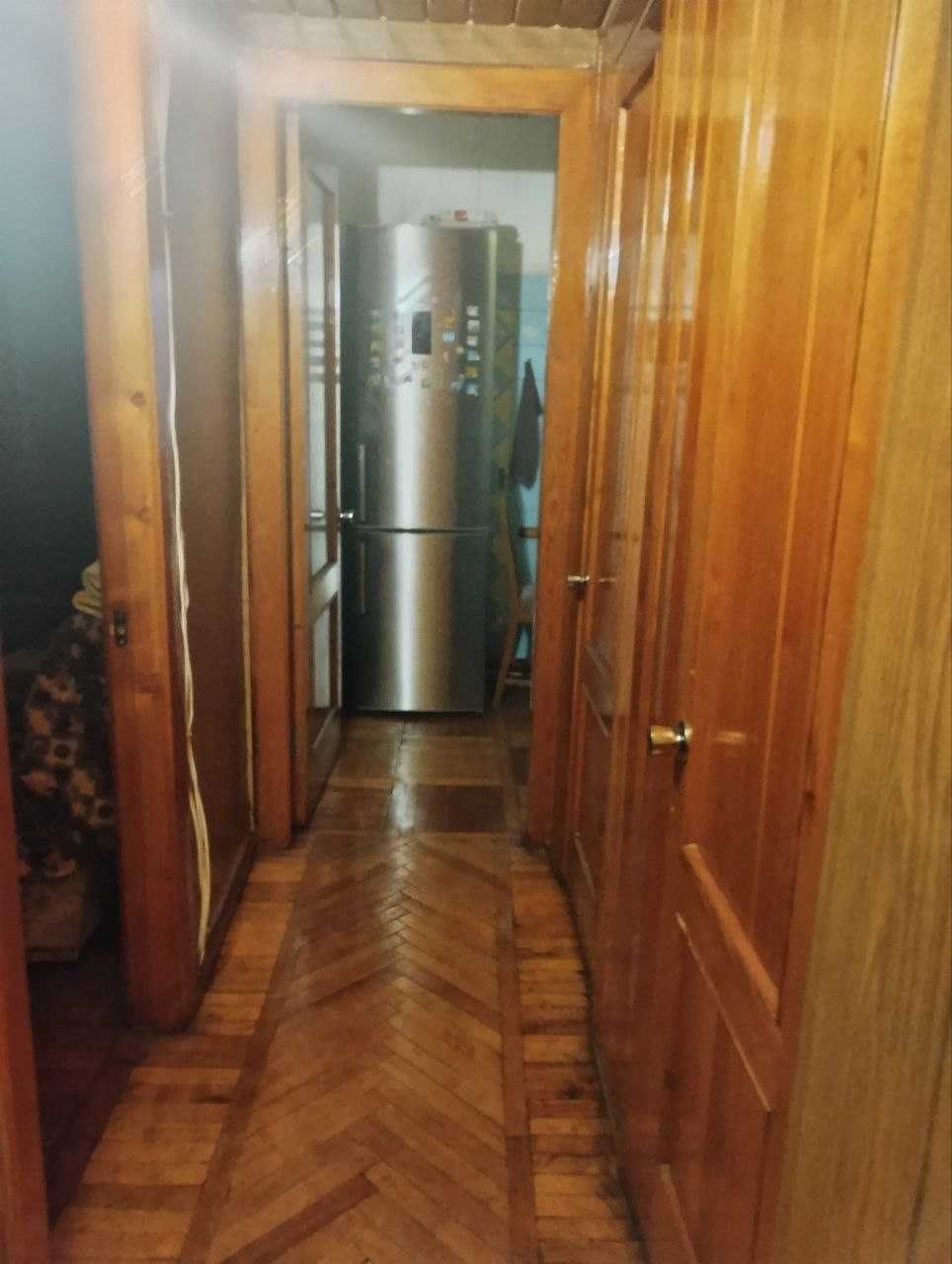 Продам 2-к кв центр