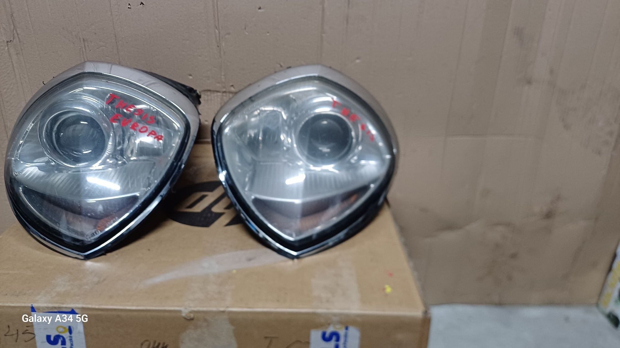 Lampa lancia thesis xenon