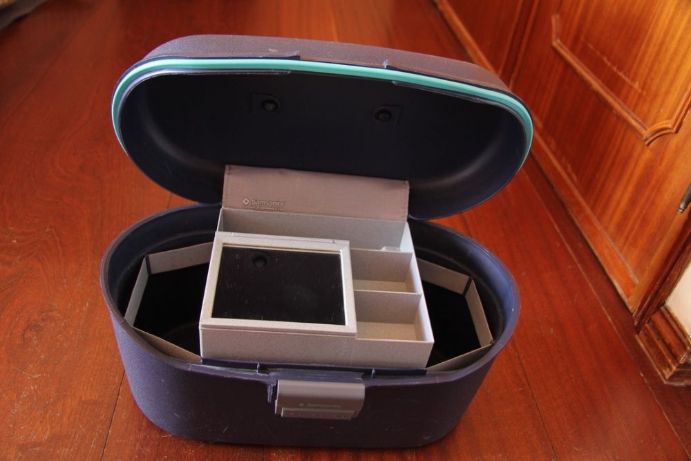Necessaire rígido Samsonite