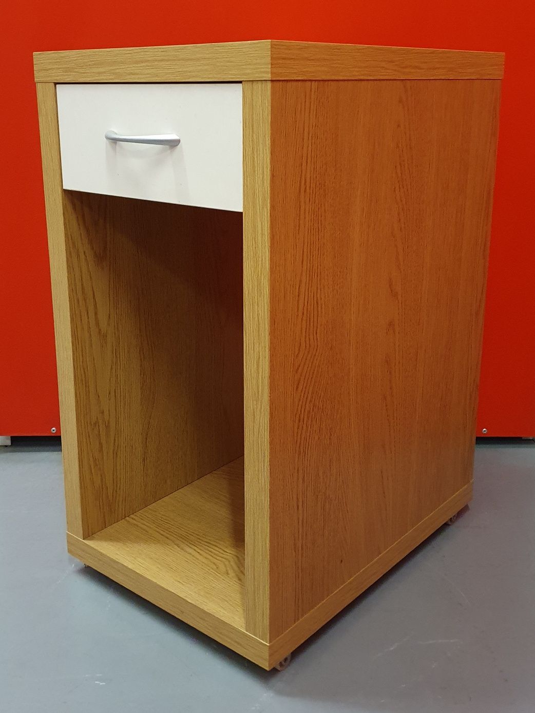 Komoda na komputer z szufladą na kółkach Ikea