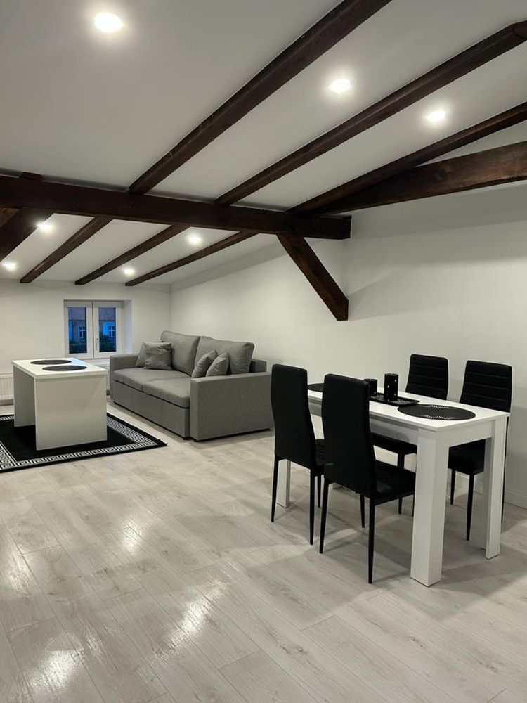 Września Rynek- Stylowe poddasze 65 m2 do wynajęcia