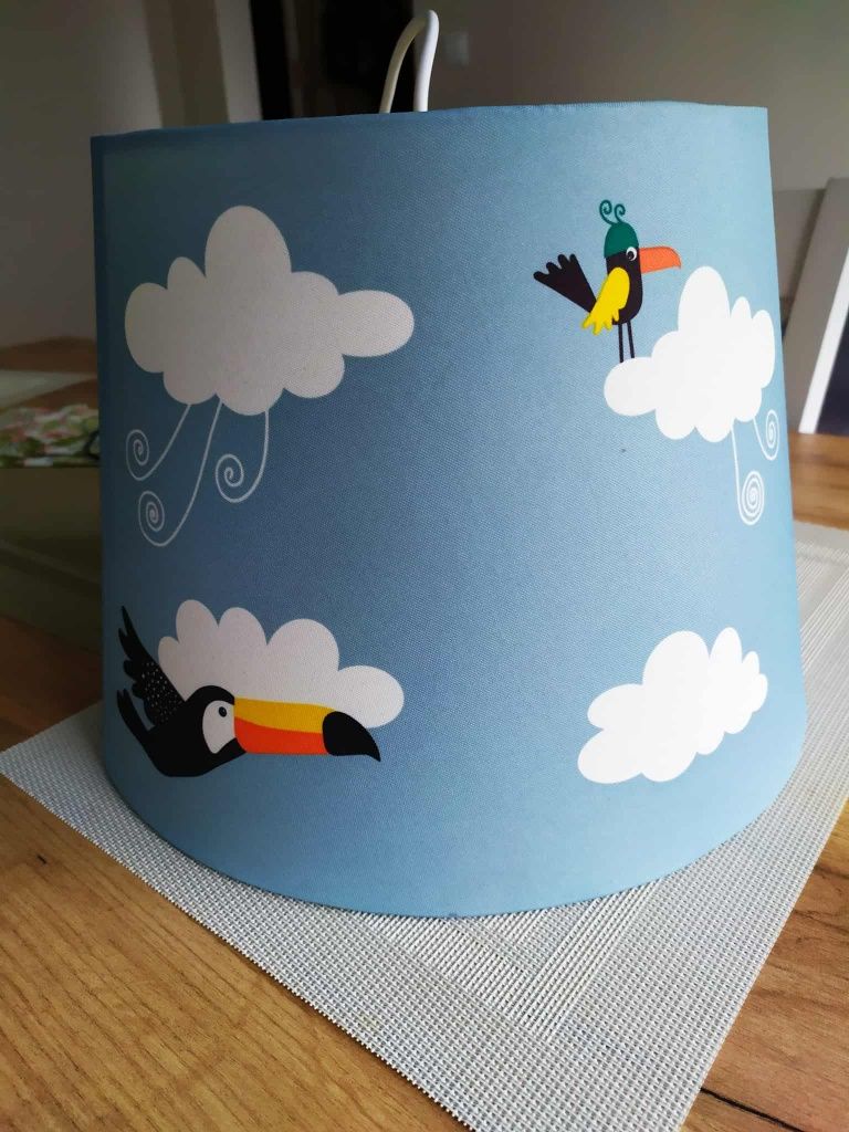 Lampa wisząca dla dzieci Ikea Trollakulla