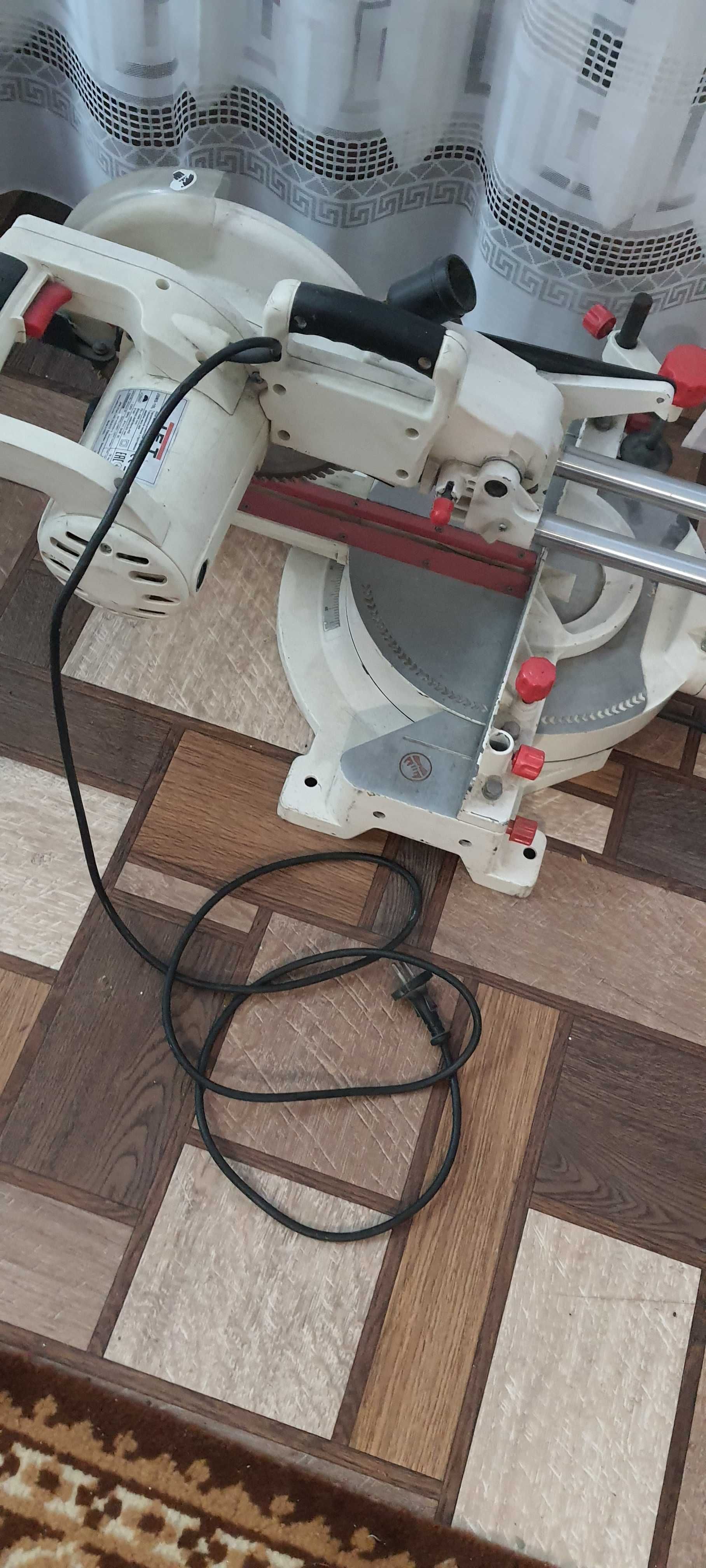 Торцювально-усова пила Jet JSMS-10L