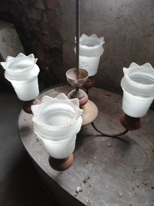 Ładny żyrandol nie zniszczy