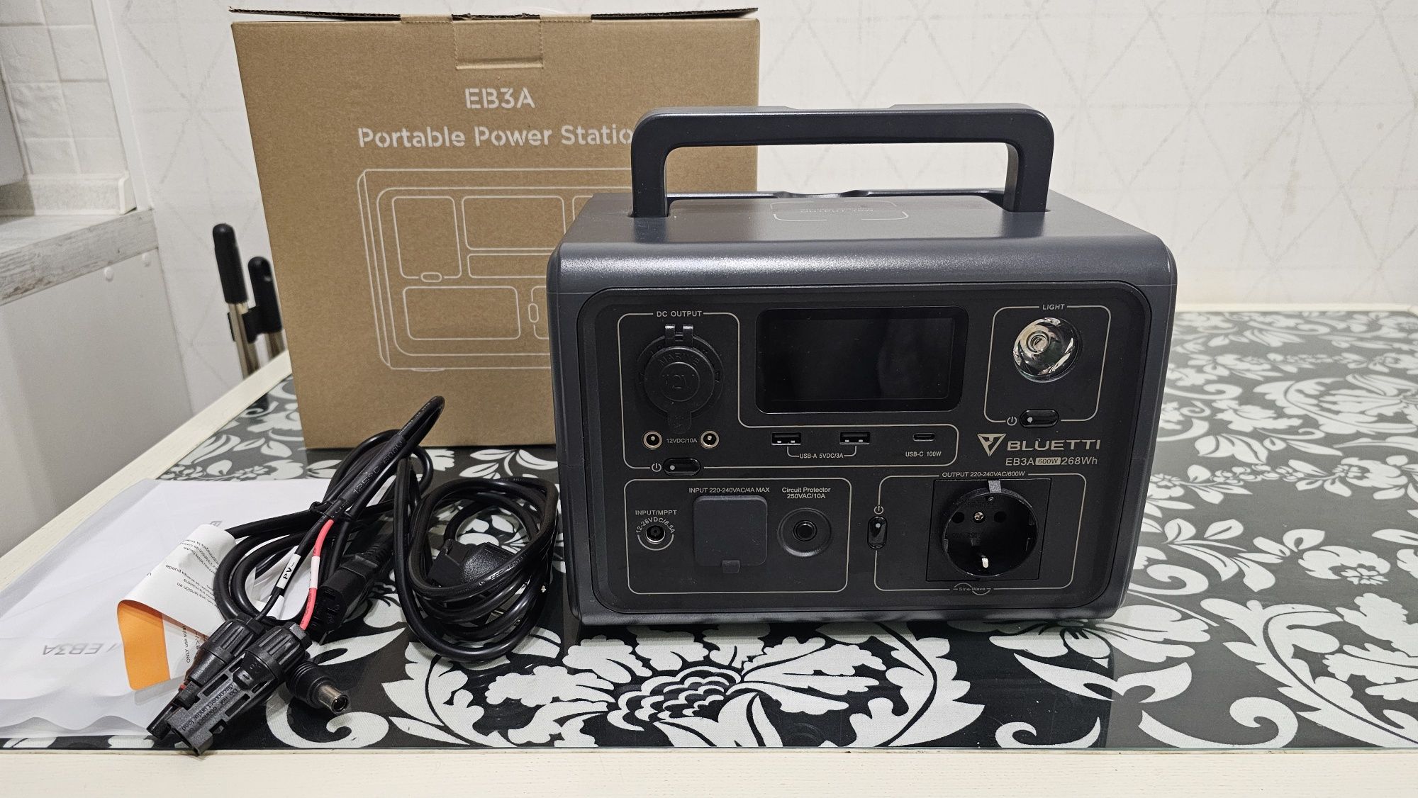 Зарядна станція Bluetti EB3A 600w LIFEPO4 Європейська версія EU