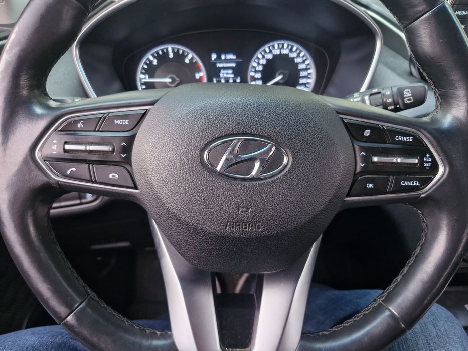 Hyundai Santa Fe  2.0