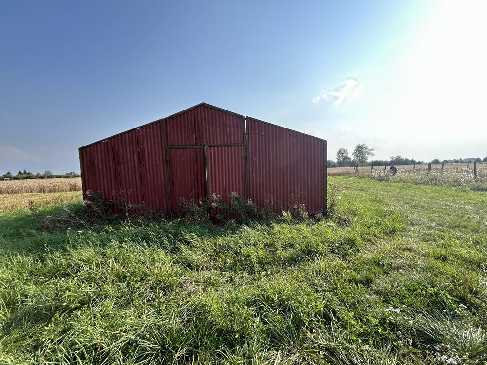 Garaż blaszany 9,5 m x 7 m