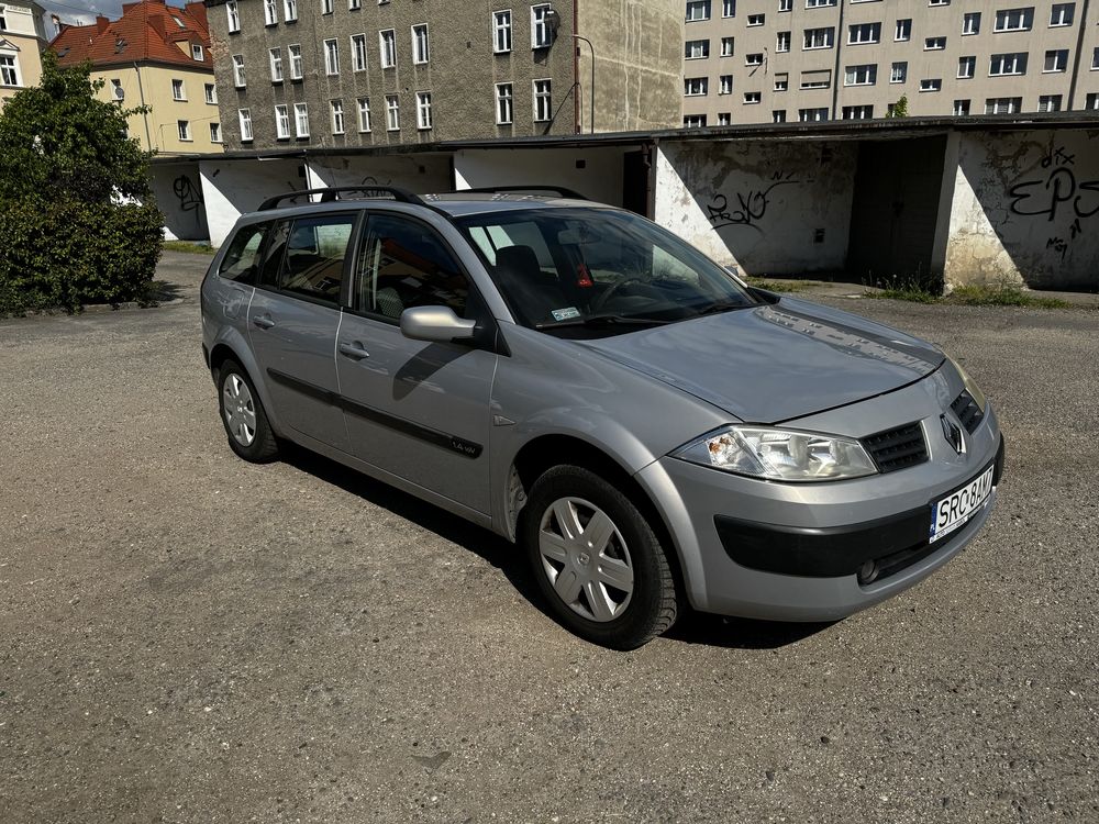 Renault Megane 1,4 benzyna