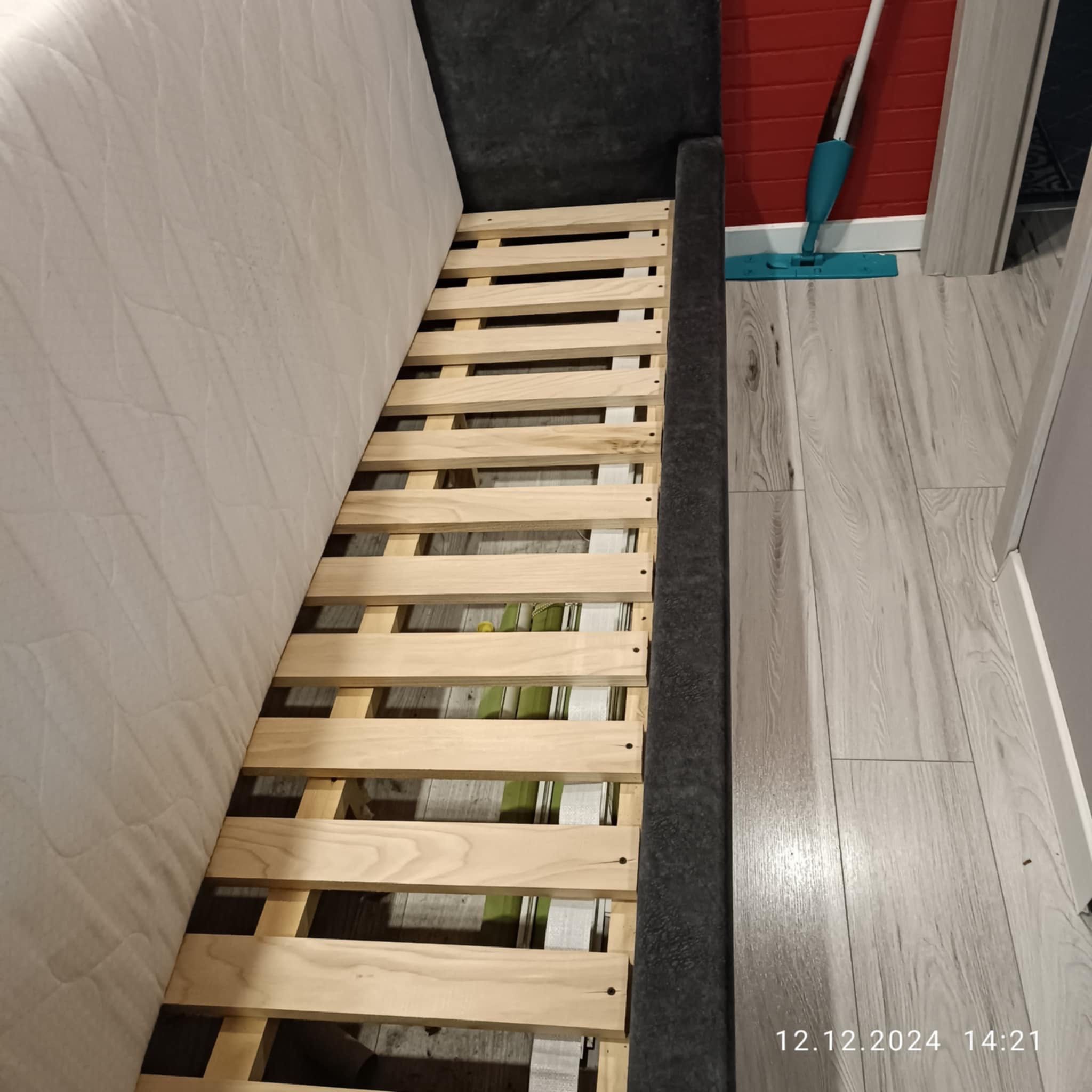 Łóżko ze Stelarzem wraz z materacem zdrowotnym piankowym