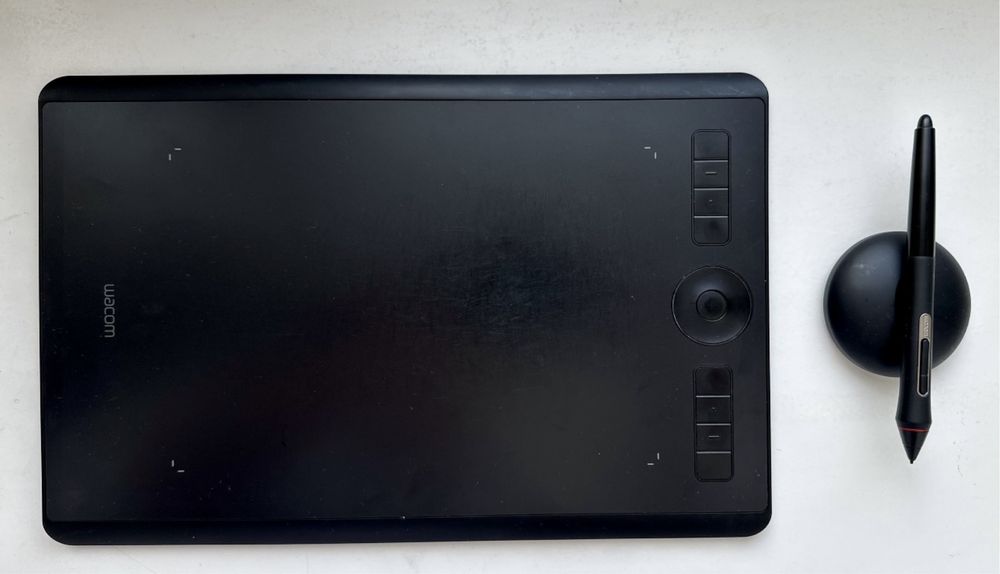 Графічний планшет Wacom Intuos Pro Medium