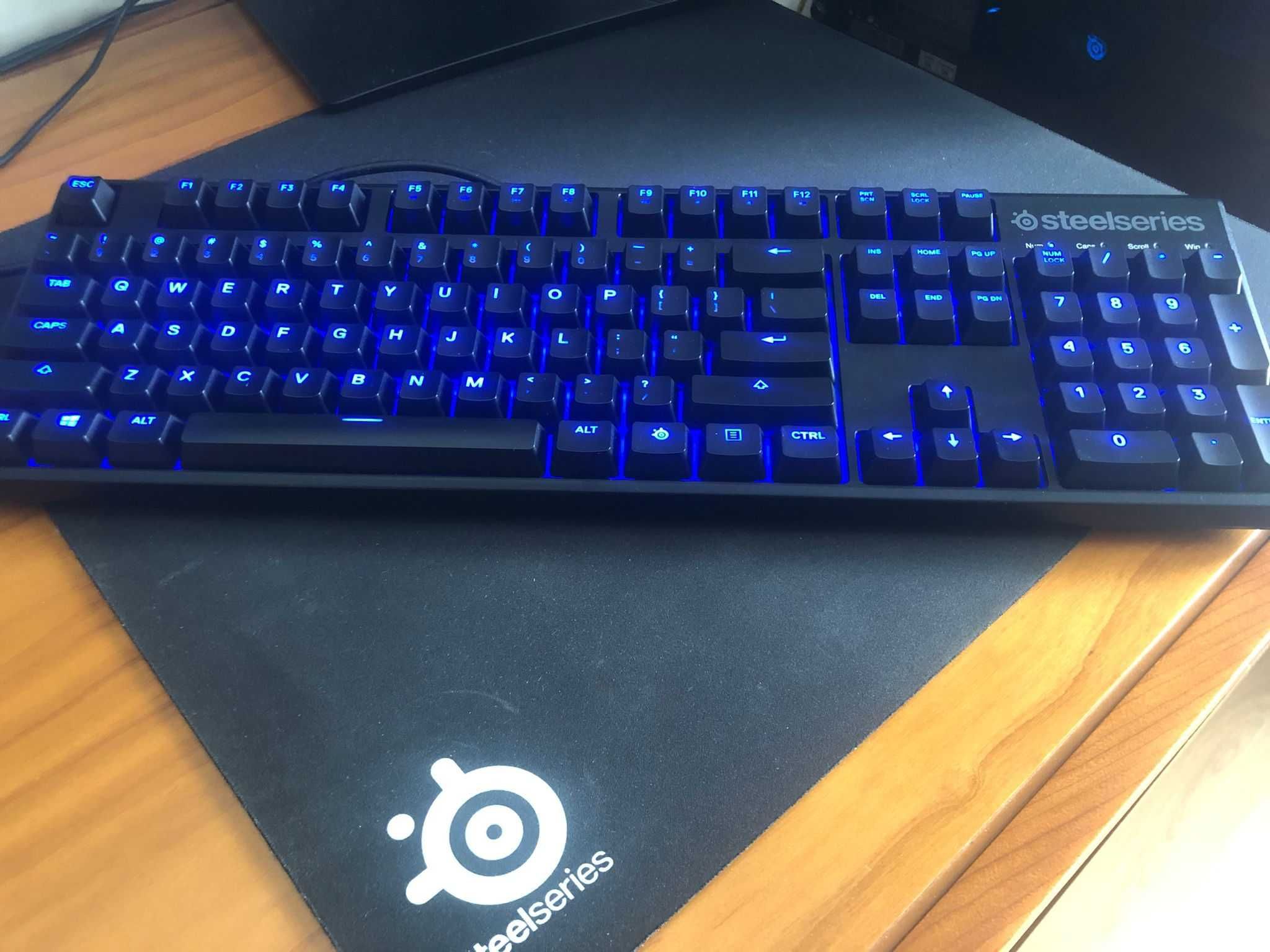 Teclado Steelseries Apex M500