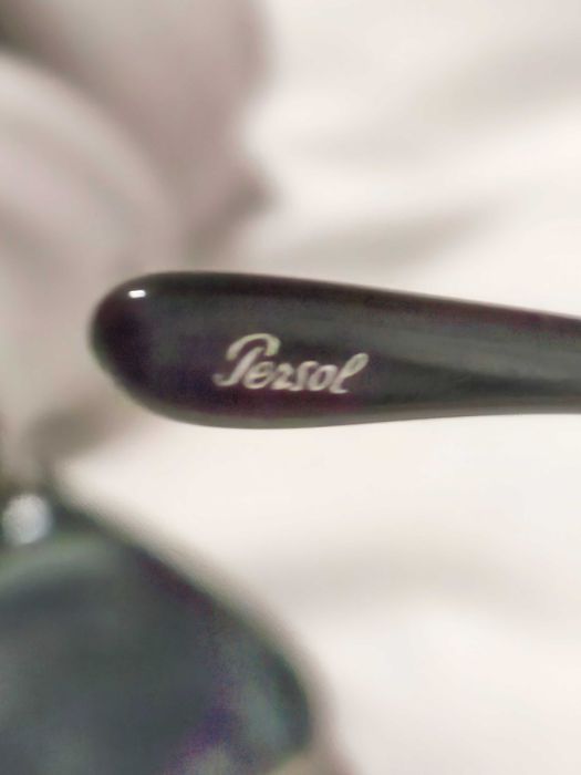 Óculos de sol Persol impecáveis excelente preço