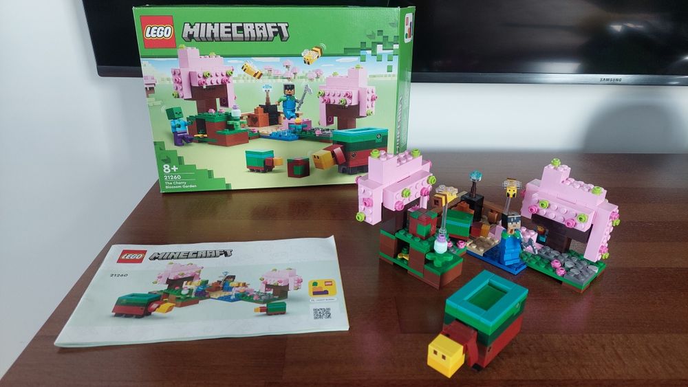 Lego Minecraft 21260 Wiśniowy sąd. Polecam.  Stan bdb.
