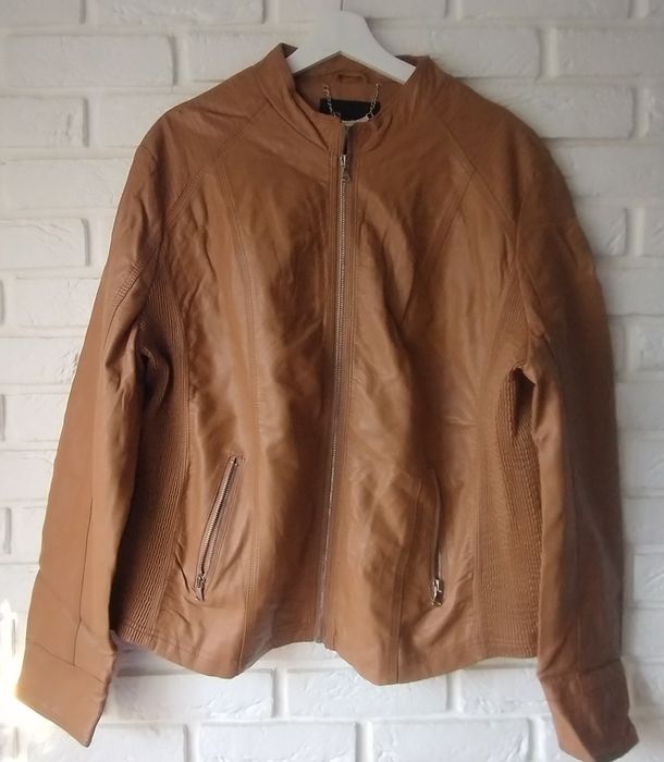 Damska kurtka z eko skórki 54