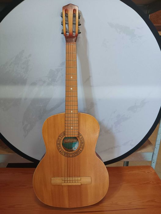 Gitara akustyczna - pudło - ZSRR.