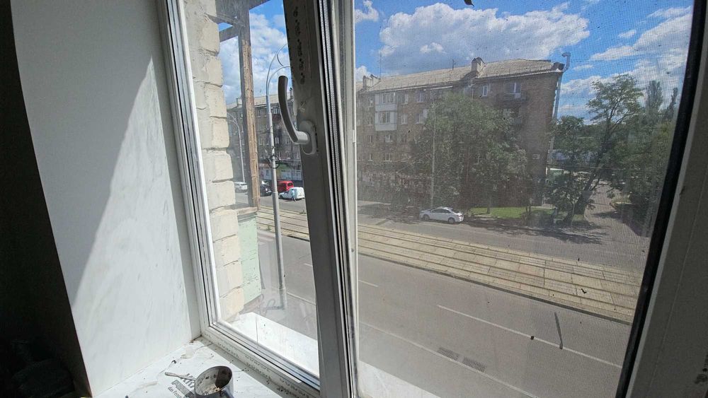 Київ район ДВРЗ вул. Алматинська 89 а. Є ВІДЕООГЛЯД.