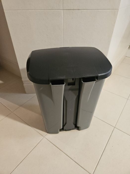 Caixote lixo curver 25 L balde lixeira papeleira