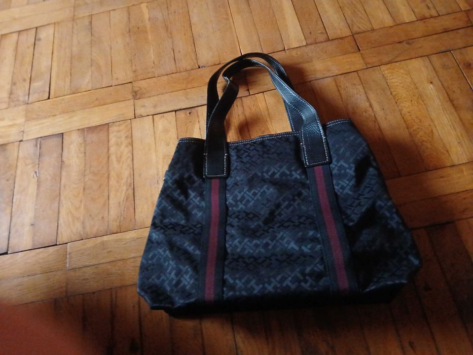 Wielka wyprzedaż  torebki damskie buty Gucci  sukienki