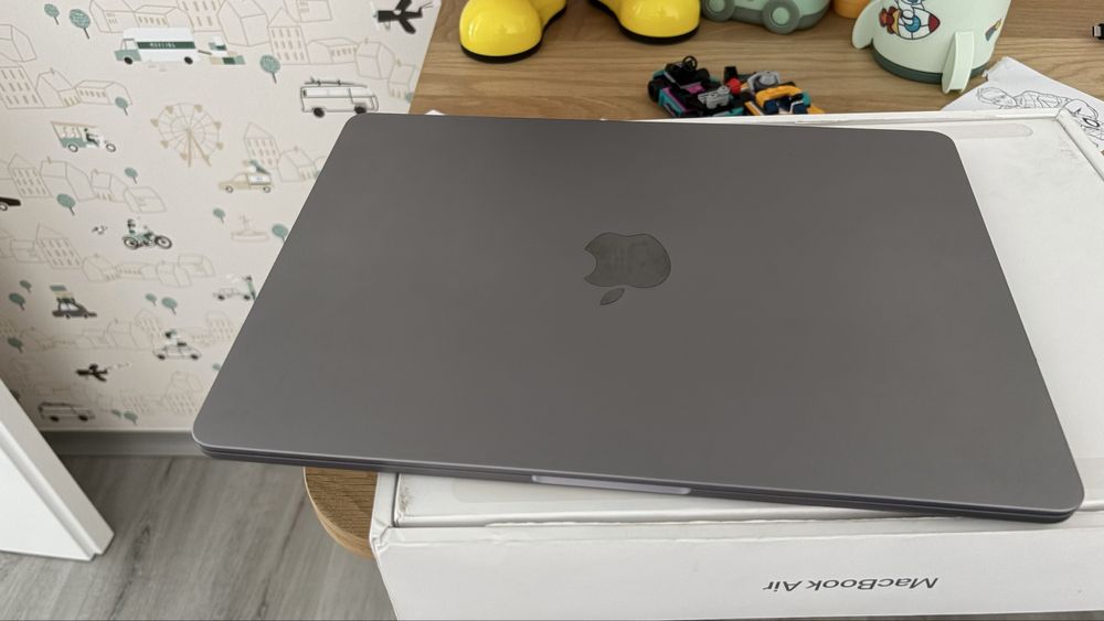 MacBook Air 13.6” 2024 M3, 16GB, 512GB