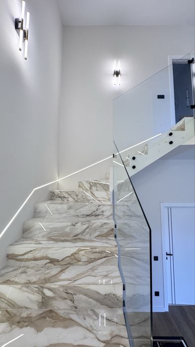 Дизайнерський будинок у Крихівцях — 5 хв до Івано-Франківська