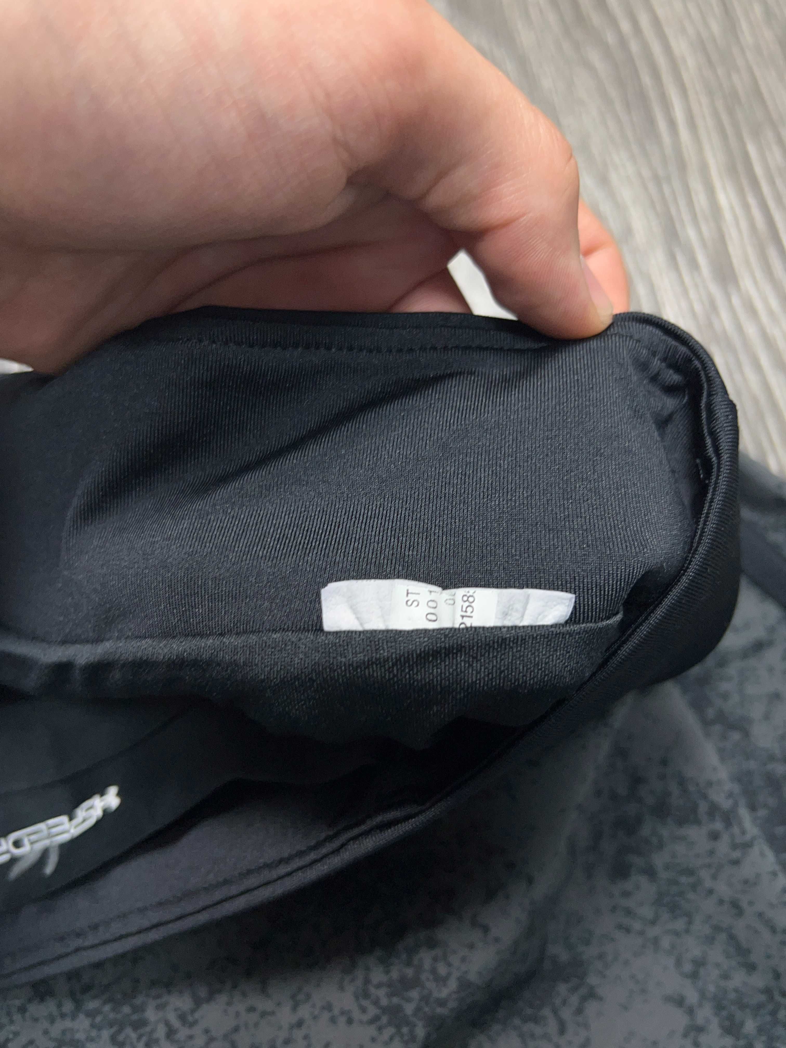 Under Armour чоловічі шорти оригінал спортивні бігові в зал розмір S-M