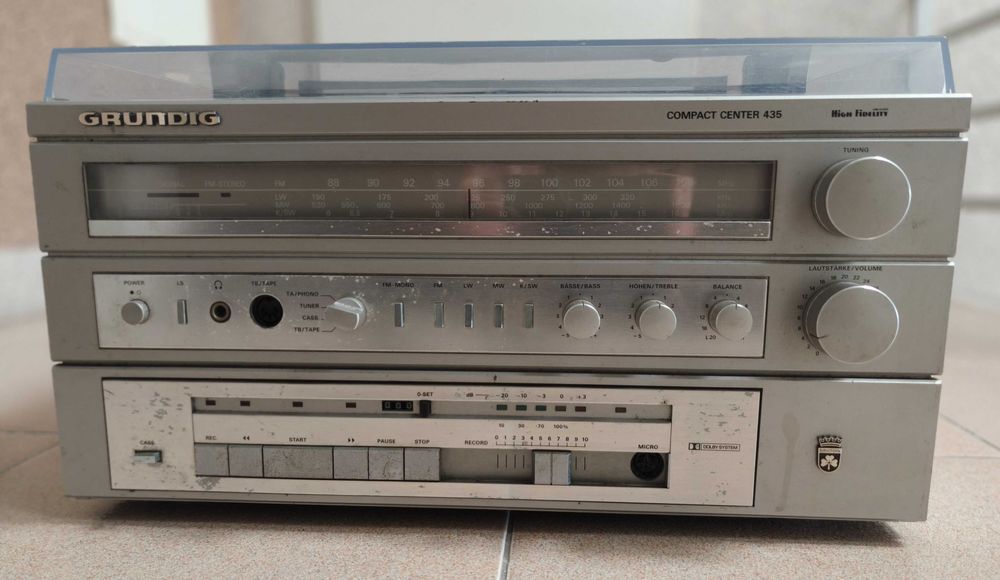 Grundig Compact Center 435 (Peças ou Colecionadores)