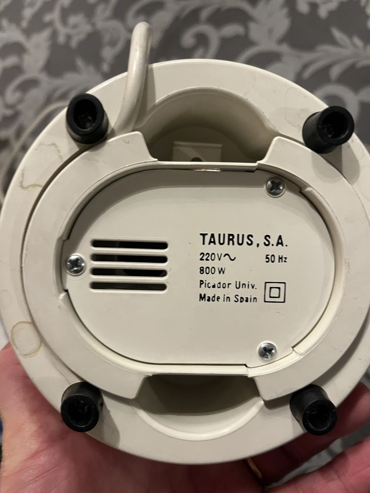 Picadora Taurus excelnte estado