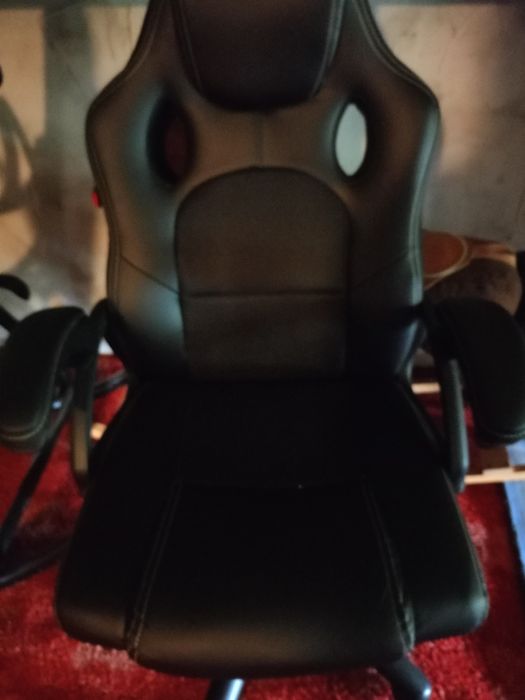 Fotel używany                      j