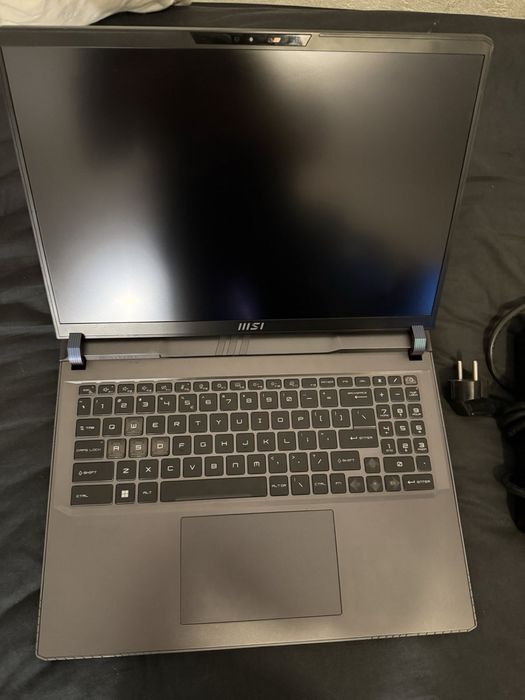 LAPTOP MSI VECTOR GP68 HX 12V i9-12900HX / RTX 4080 / 32GB / 1TB